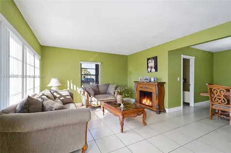 4791 W 3rd Avenue Hialeah FL 33012