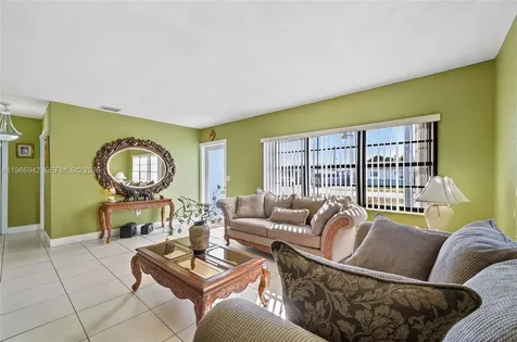 4791 W 3rd Avenue Hialeah FL 33012