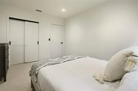 14324 Garden Drive Miami FL 33168