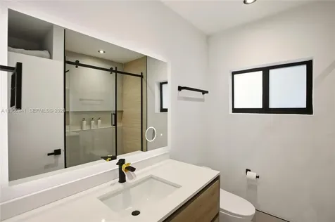 14324 Garden Drive Miami FL 33168