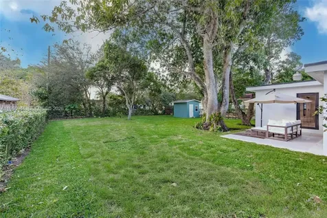 14324 Garden Drive Miami FL 33168