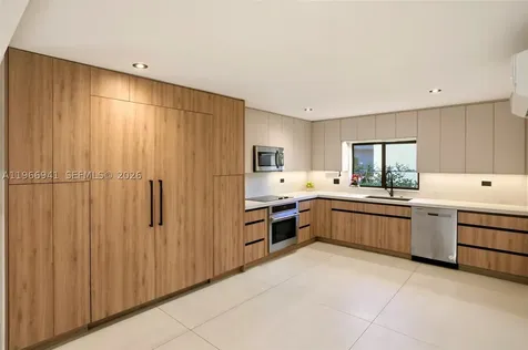 14324 Garden Drive Miami FL 33168