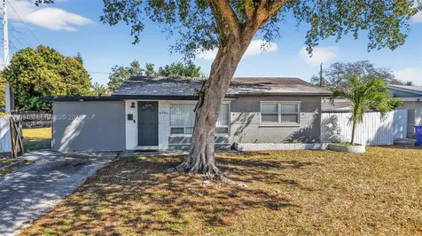 6791 Scott Street Hollywood FL 33024