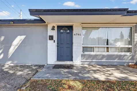 6791 Scott Street Hollywood FL 33024
