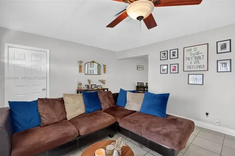 6791 Scott Street Hollywood FL 33024
