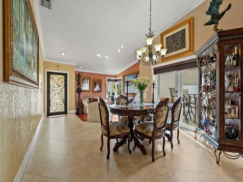 15715 SW 76th Terrace Miami FL 33193