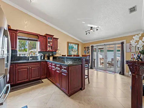 15715 SW 76th Terrace Miami FL 33193