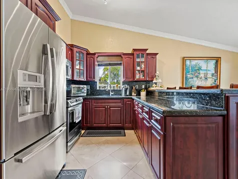 15715 SW 76th Terrace Miami FL 33193