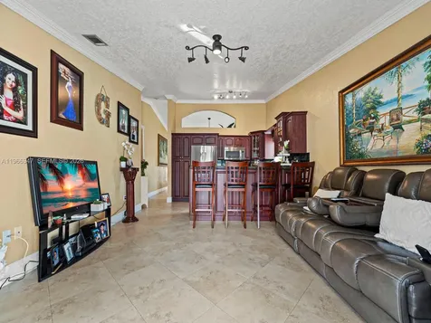 15715 SW 76th Terrace Miami FL 33193