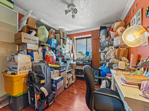 15715 SW 76th Terrace Miami FL 33193