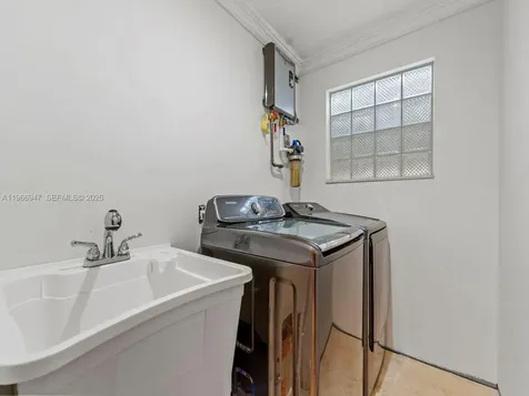 15715 SW 76th Terrace Miami FL 33193