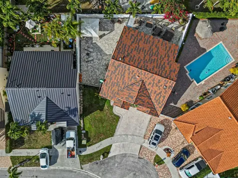 15715 SW 76th Terrace Miami FL 33193