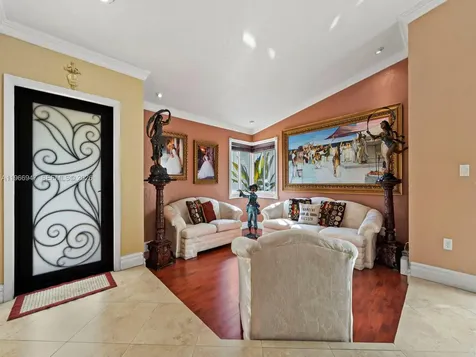 15715 SW 76th Terrace Miami FL 33193