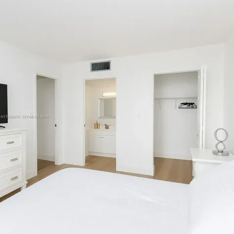 17021 N Bay Road Sunny Isles Beach FL 33160