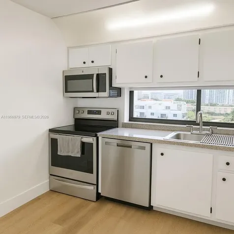 17021 N Bay Road Sunny Isles Beach FL 33160