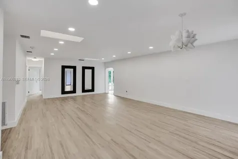 19710 NE 23rd Avenue Miami FL 33180