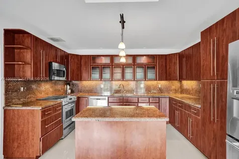 19710 NE 23rd Avenue Miami FL 33180