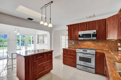 19710 NE 23rd Avenue Miami FL 33180