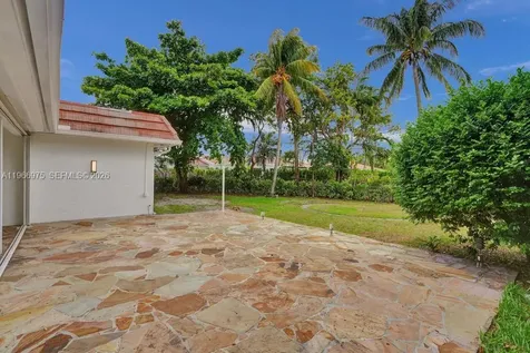 19710 NE 23rd Avenue Miami FL 33180