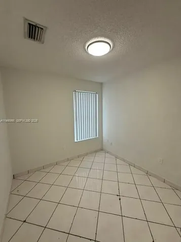 660 W Park Drive Miami FL 33172