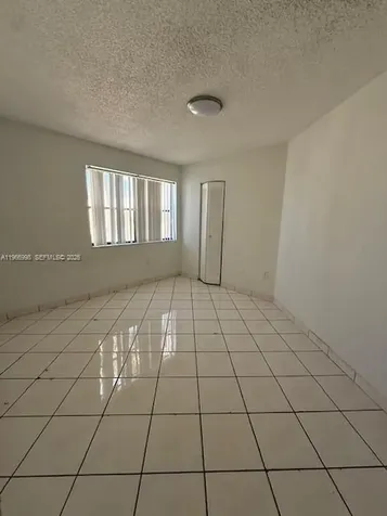 660 W Park Drive Miami FL 33172