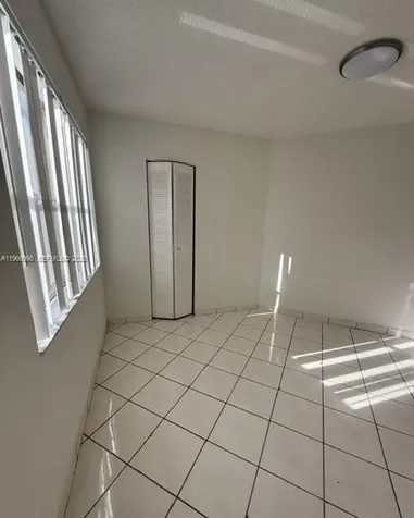 660 W Park Drive Miami FL 33172