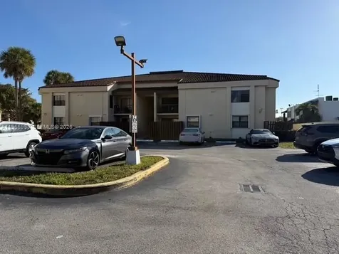 660 W Park Drive Miami FL 33172