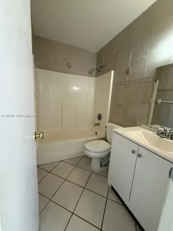 660 W Park Drive Miami FL 33172