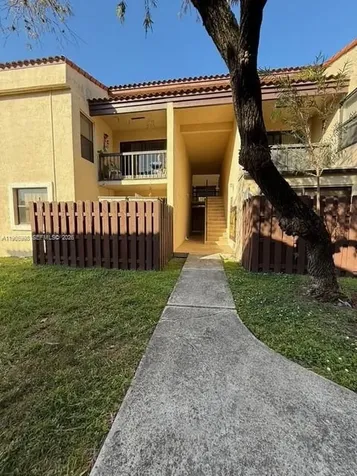 660 W Park Drive Miami FL 33172