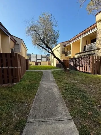 660 W Park Drive Miami FL 33172