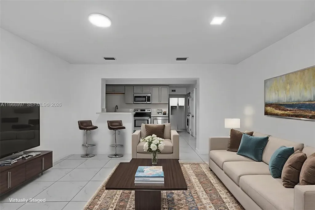 411 N 61st Avenue Hollywood FL 33024