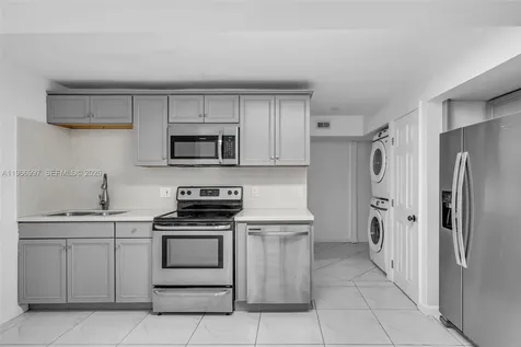 411 N 61st Avenue Hollywood FL 33024
