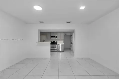 411 N 61st Avenue Hollywood FL 33024