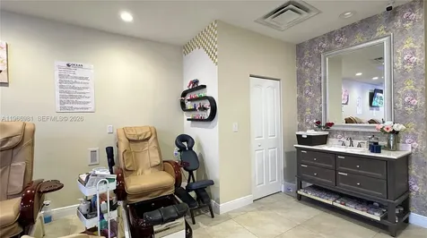 SW 40 Street Miami FL 33165