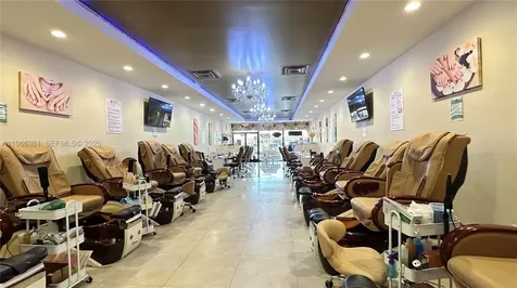 SW 40 Street Miami FL 33165