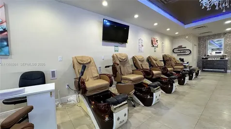 SW 40 Street Miami FL 33165