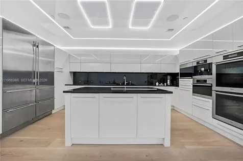 17121 Collins Avenue Sunny Isles Beach FL 33160