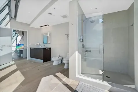 17121 Collins Avenue Sunny Isles Beach FL 33160
