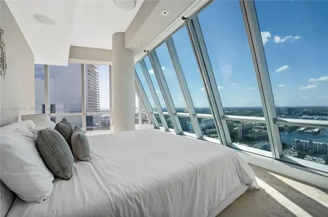 17121 Collins Avenue Sunny Isles Beach FL 33160