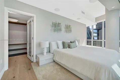 17121 Collins Avenue Sunny Isles Beach FL 33160
