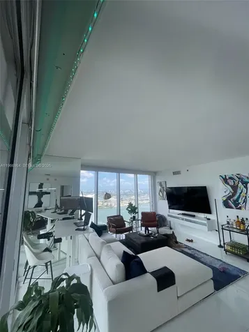 465 Brickell Avenue Miami FL 33131