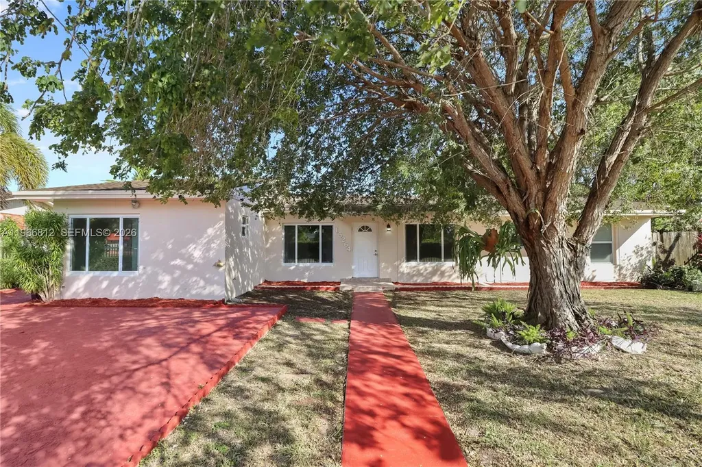 15264 SW 102nd Court Miami FL 33157