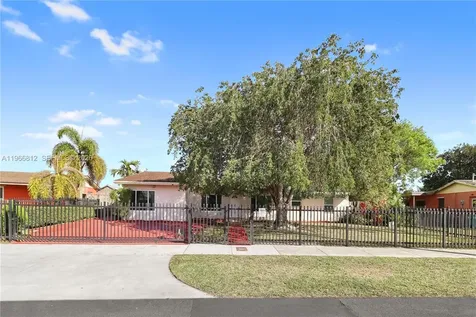 15264 SW 102nd Court Miami FL 33157
