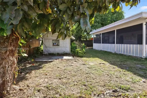 15264 SW 102nd Court Miami FL 33157