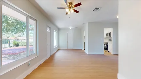 15264 SW 102nd Court Miami FL 33157