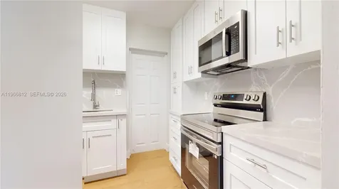 15264 SW 102nd Court Miami FL 33157