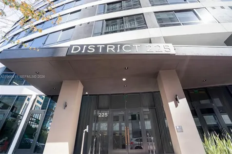 225 N Miami Avenue Miami FL 33128
