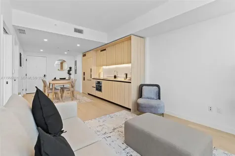 225 N Miami Avenue Miami FL 33128