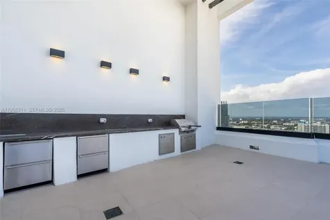 225 N Miami Avenue Miami FL 33128