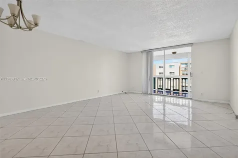 421 NE 14th Avenue Hallandale Beach FL 33009